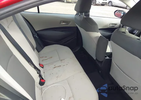 2021 Toyota Corolla Le z USA, uszkodzony, nr VIN JTDEPMAE9MJ163460